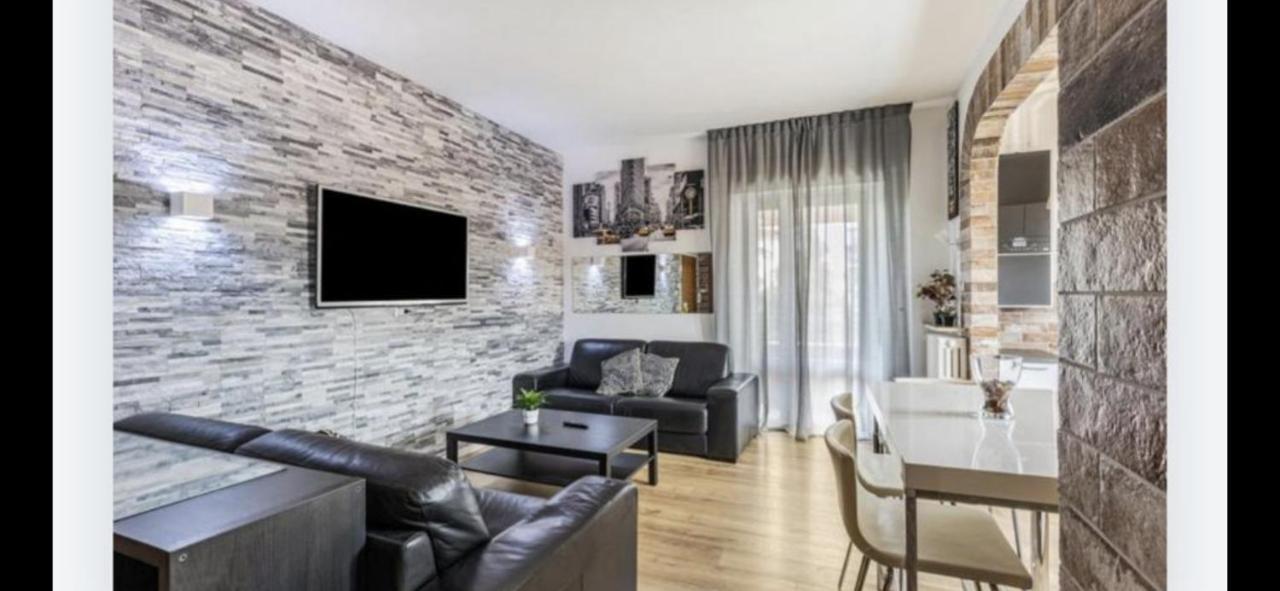 Queen East Verona Apartments Dış mekan fotoğraf